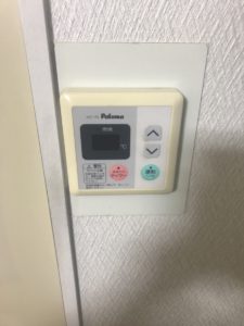 東大阪市足代新町にてガス給湯器交換