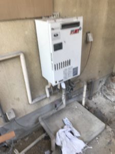 奈良市三条桧町にてガス給湯器交換