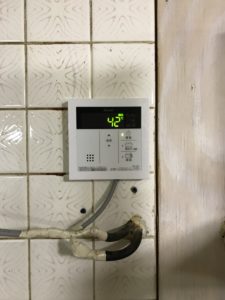 奈良市六条にて給湯器の交換