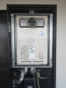 奈良市南京終町にて給湯器とシャワー水栓の交換