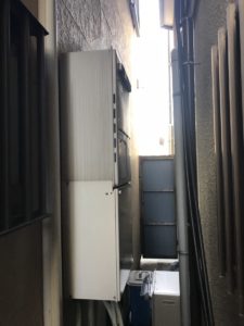 大阪市生野区鶴橋にて暖房付き給湯器の交換