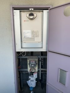 大阪市城東区成育にてガス給湯器の交換