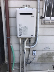 奈良市西包永町にて給湯専用給湯器の交換