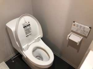 東大阪市にてトイレ清掃